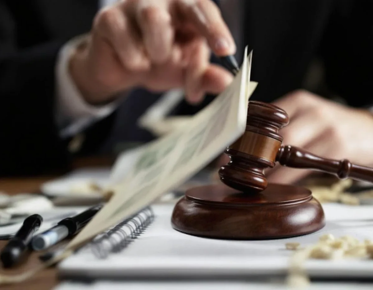 Les Vices de Procédure en Droit Pénal : Le Poison Invisible de la Justice